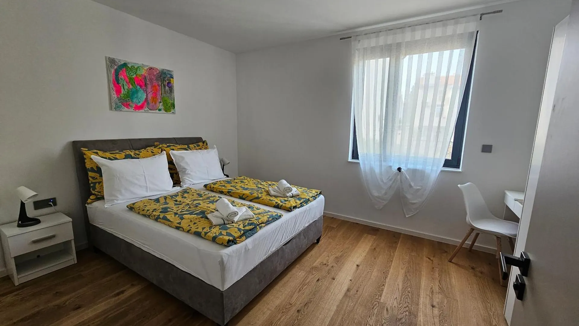 Inna Luxe Apartment With Free Parking Pula