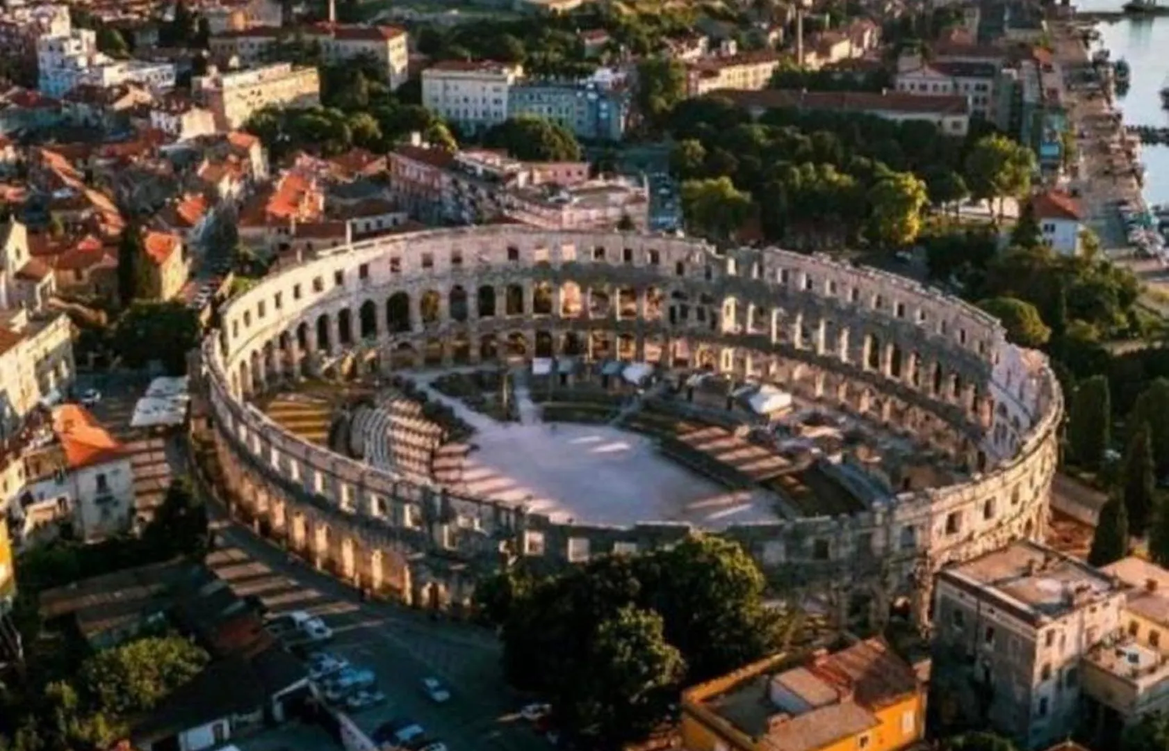 Inna Luxe Apartment With Free Parking Pula