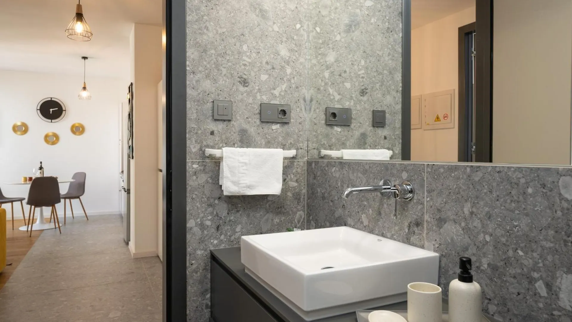 Inna Luxe Apartment With Free Parking Pula