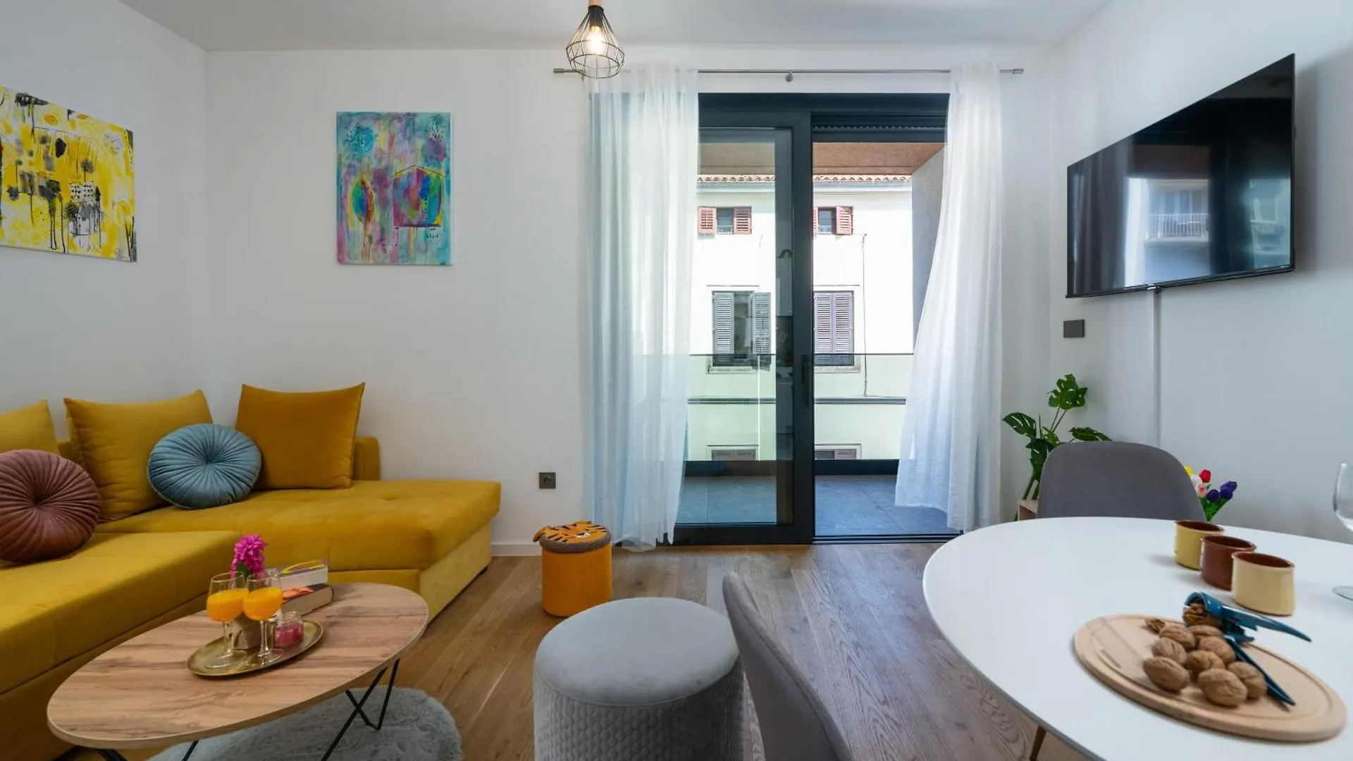Inna Luxe Apartment With Free Parking Pula