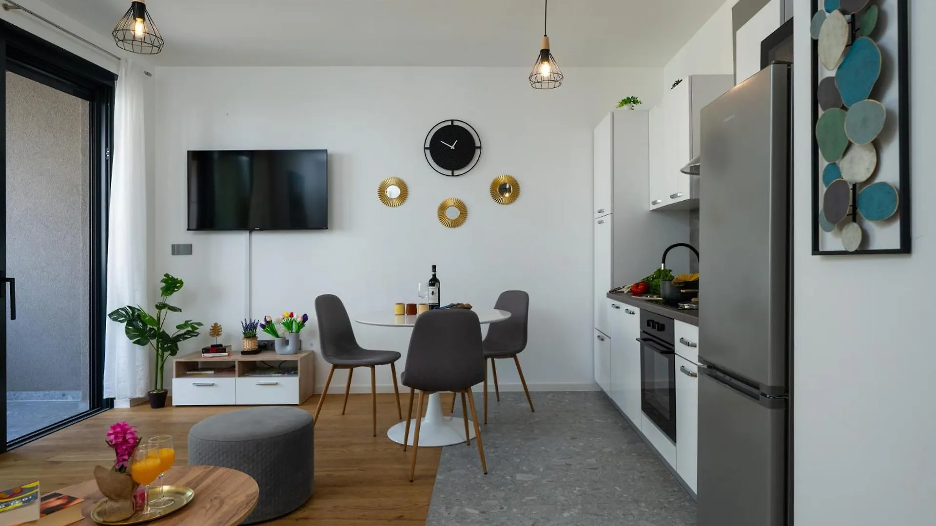 Inna Luxe Apartment With Free Parking Pula