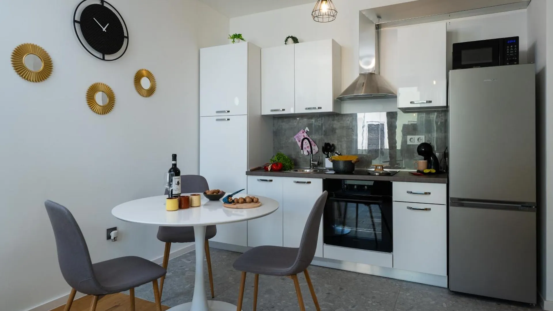 Inna Luxe Apartment With Free Parking Pula
